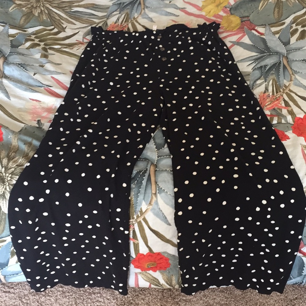 Black with white polka dot float pants